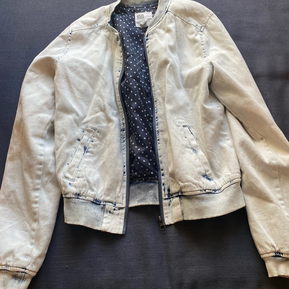 Cute light wash denim bomber jacket!